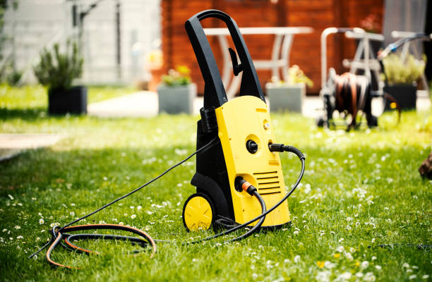 Best Gutter Cleaning  in Lakeport, CA